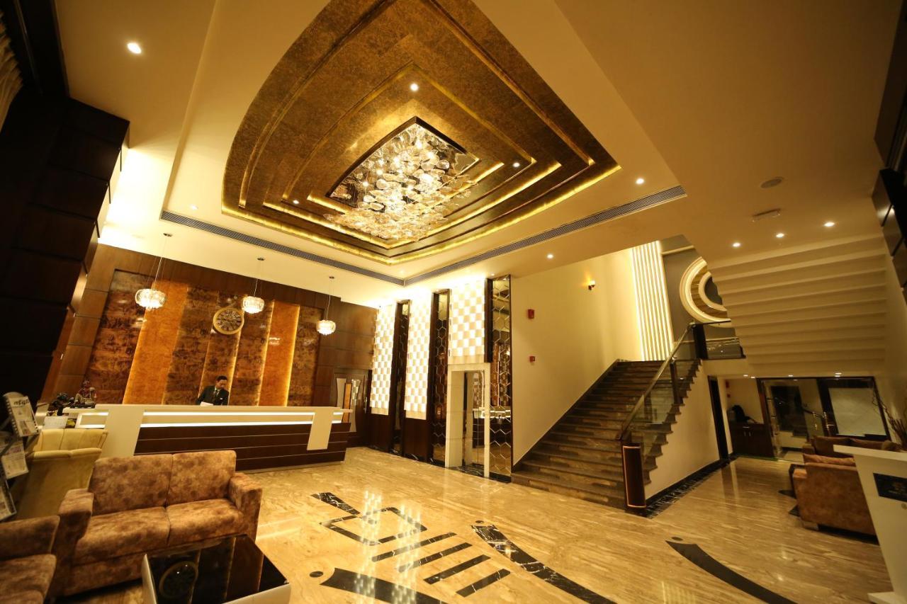 Hotel Prince Viraj ジャバルプル エクステリア 写真