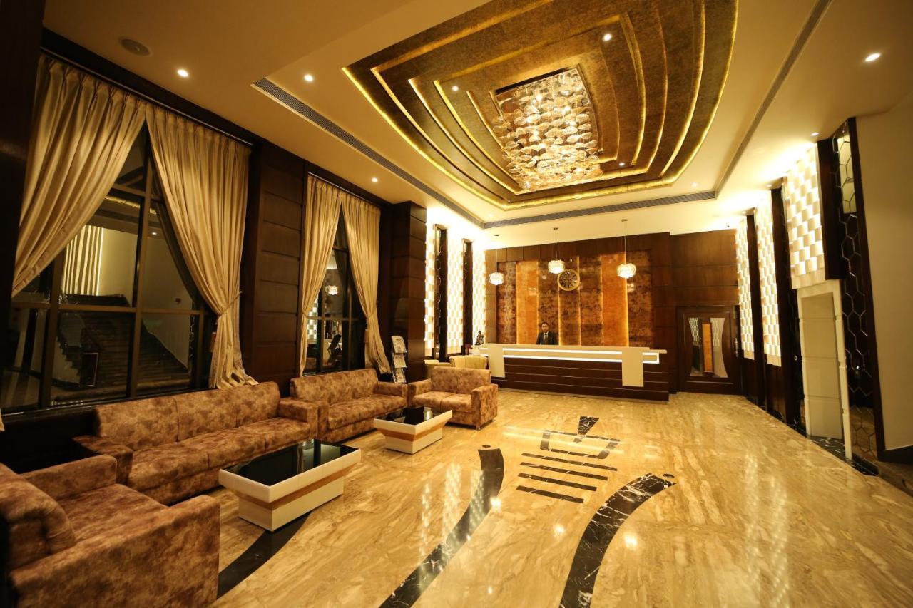 Hotel Prince Viraj ジャバルプル エクステリア 写真