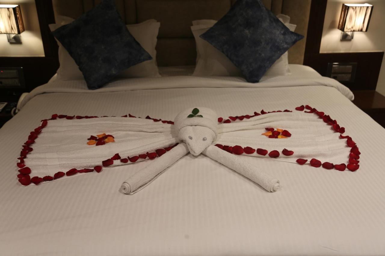 Hotel Prince Viraj ジャバルプル エクステリア 写真