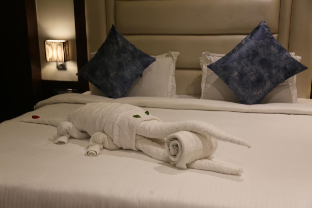 Hotel Prince Viraj ジャバルプル エクステリア 写真