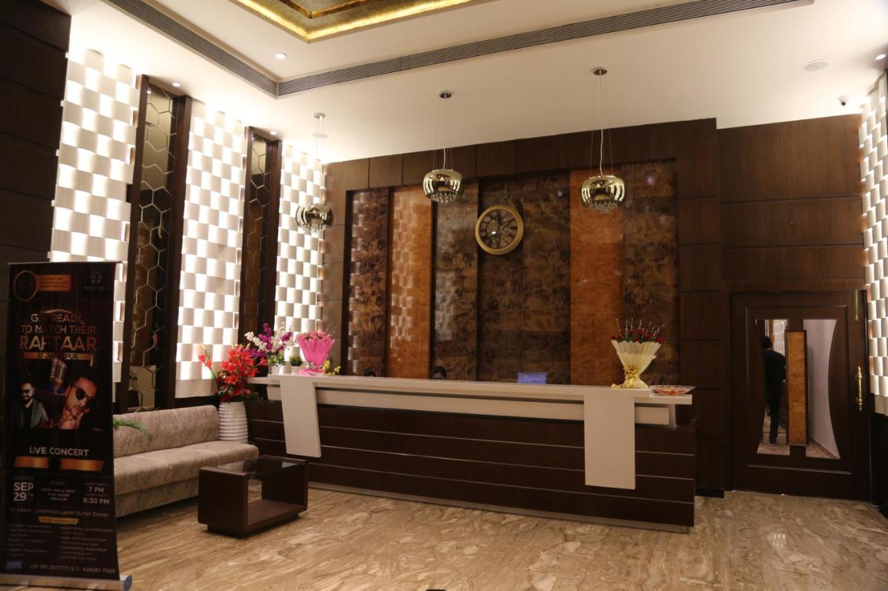 Hotel Prince Viraj ジャバルプル エクステリア 写真