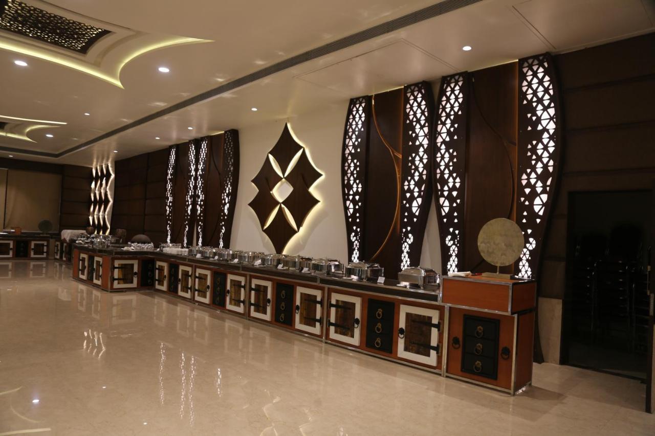 Hotel Prince Viraj ジャバルプル エクステリア 写真