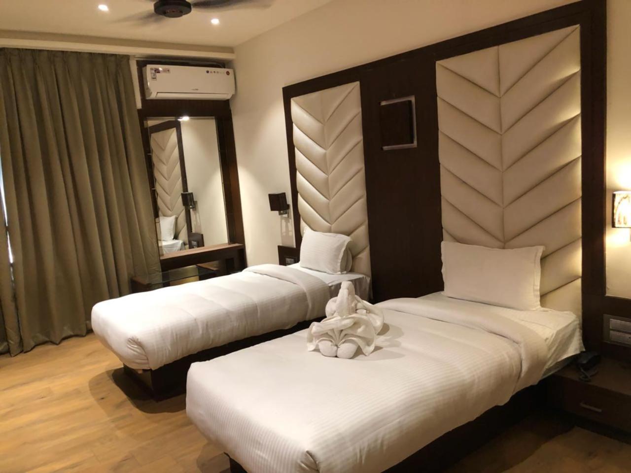 Hotel Prince Viraj ジャバルプル エクステリア 写真