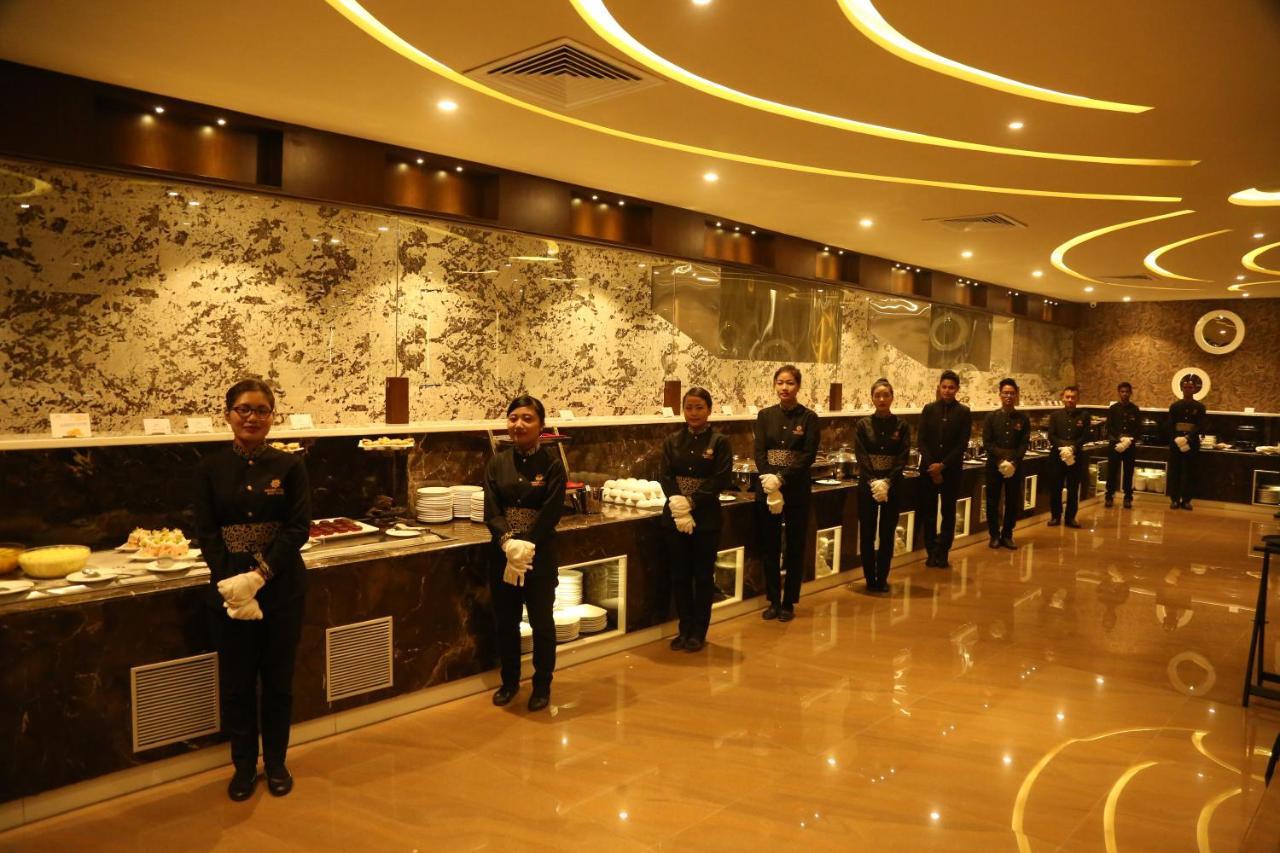 Hotel Prince Viraj ジャバルプル エクステリア 写真